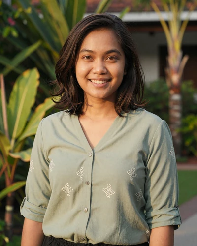 Nurul, 25, Malay-Singaporean woman with warm smile verified on Singapore dating site
