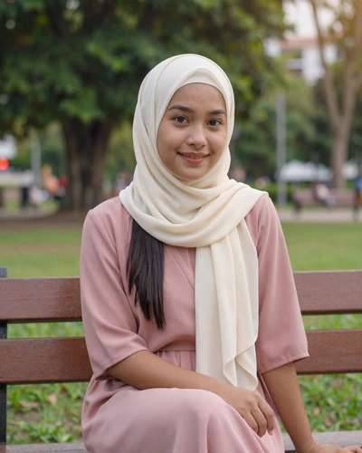Aisha, 24, Malay-Singaporean woman in hijab from Tampines looking for serious relationship